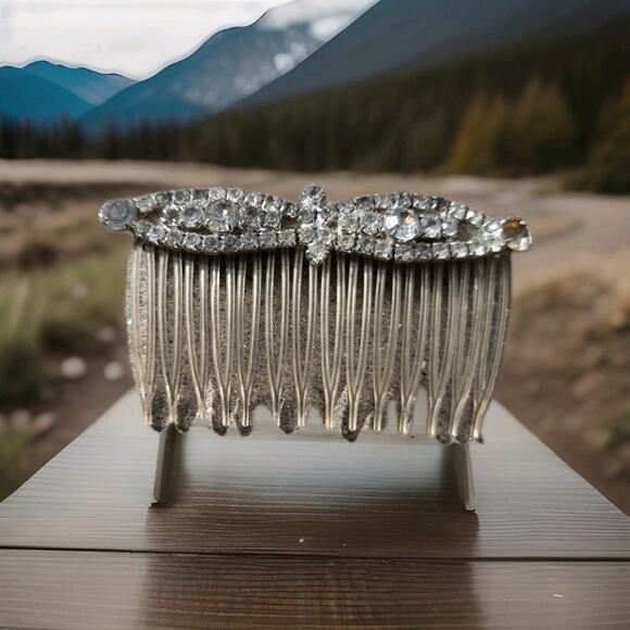 Vintage Large Jeweled Alligator Silver Hair Clip - Picture 1 of 2